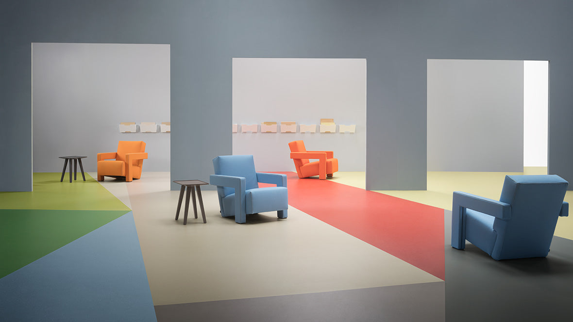 Young Grass, Nettle Green, Nordic Blue 3030, Frosty Grey 3601, Angora 3630, Otter 3631, Grey Dusk 3607, Salsa Red, Meadow