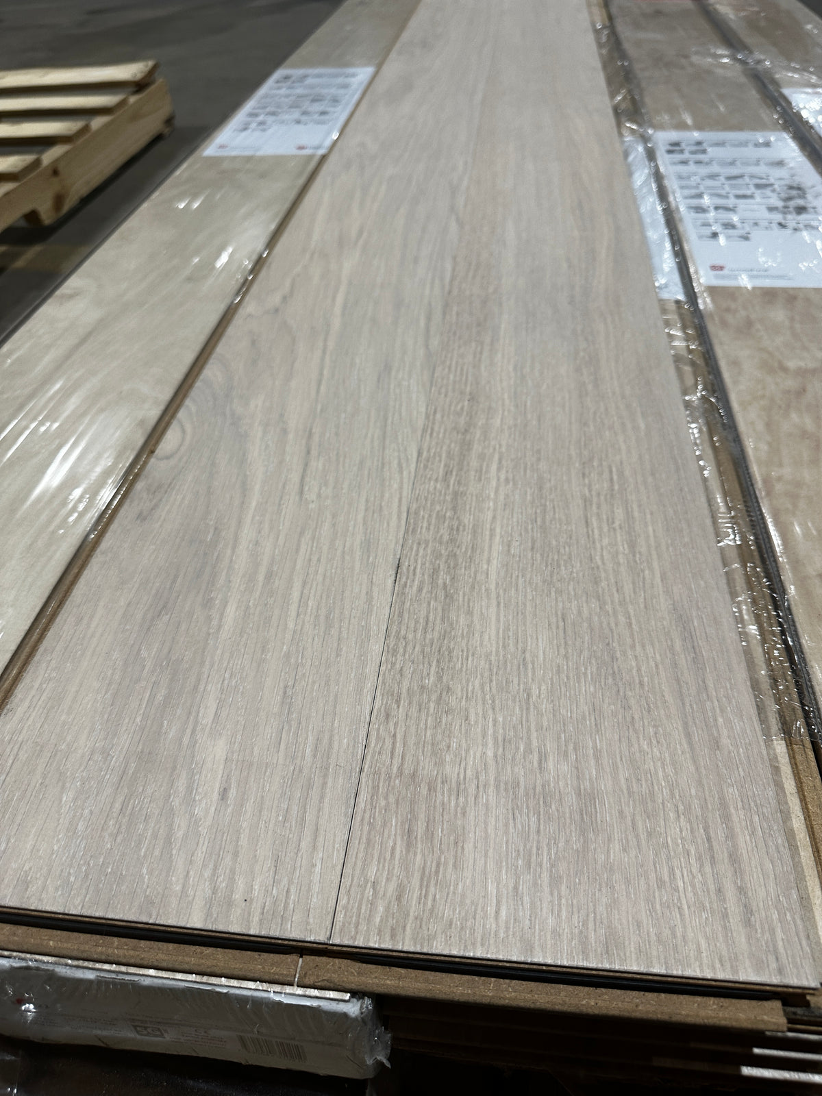 LOT #1025 - Waterproof Hardwood Flooring  WOODURA - Powder White - (DAMAGED) - OUTLET SALE 2025-12-31