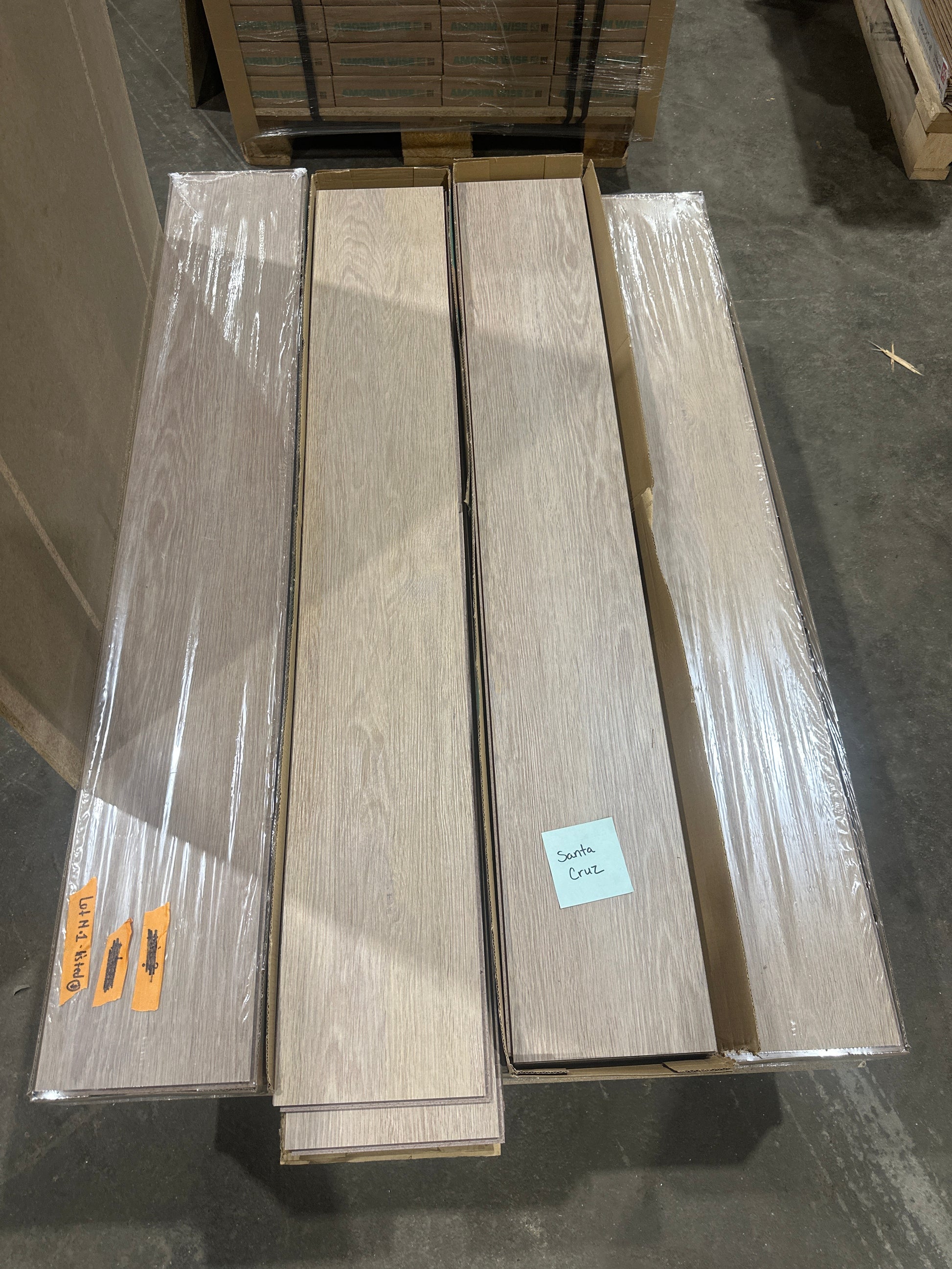 LOT #1027 - Sold as lot - Amorim Waterproof Cork Flooring - Santa Cruz - OUTLET SALE 2025-12-31