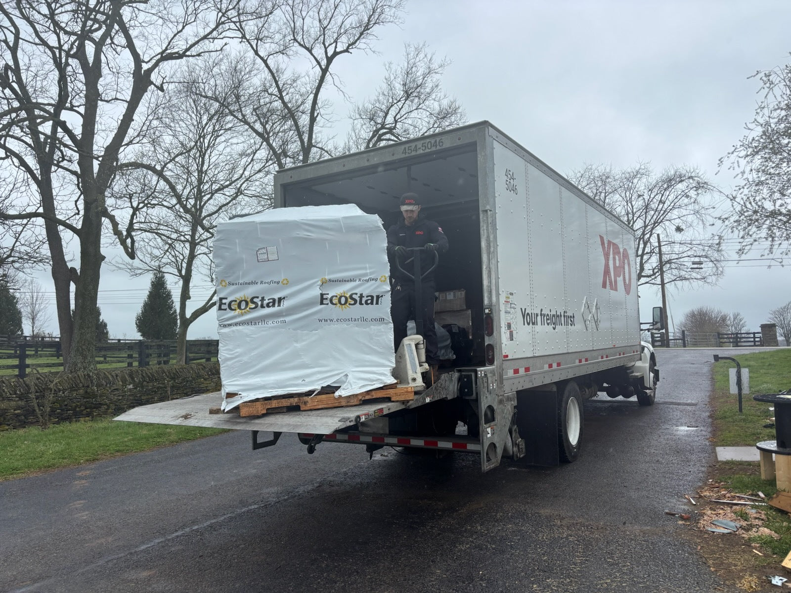 EcoStar Pallet Unloading