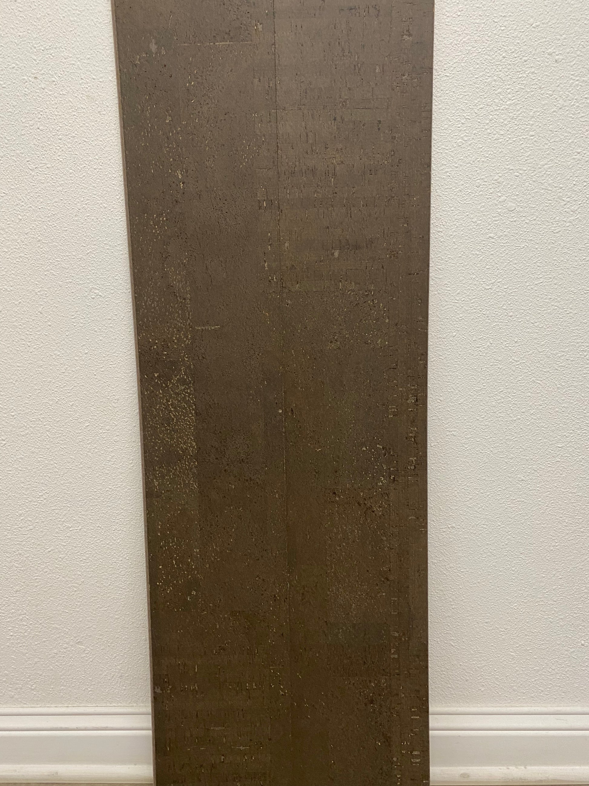 LOT #1046    - Amorim Waterproof Cork - Fashionable Graphite - OUTLET SALE 2025-12-31