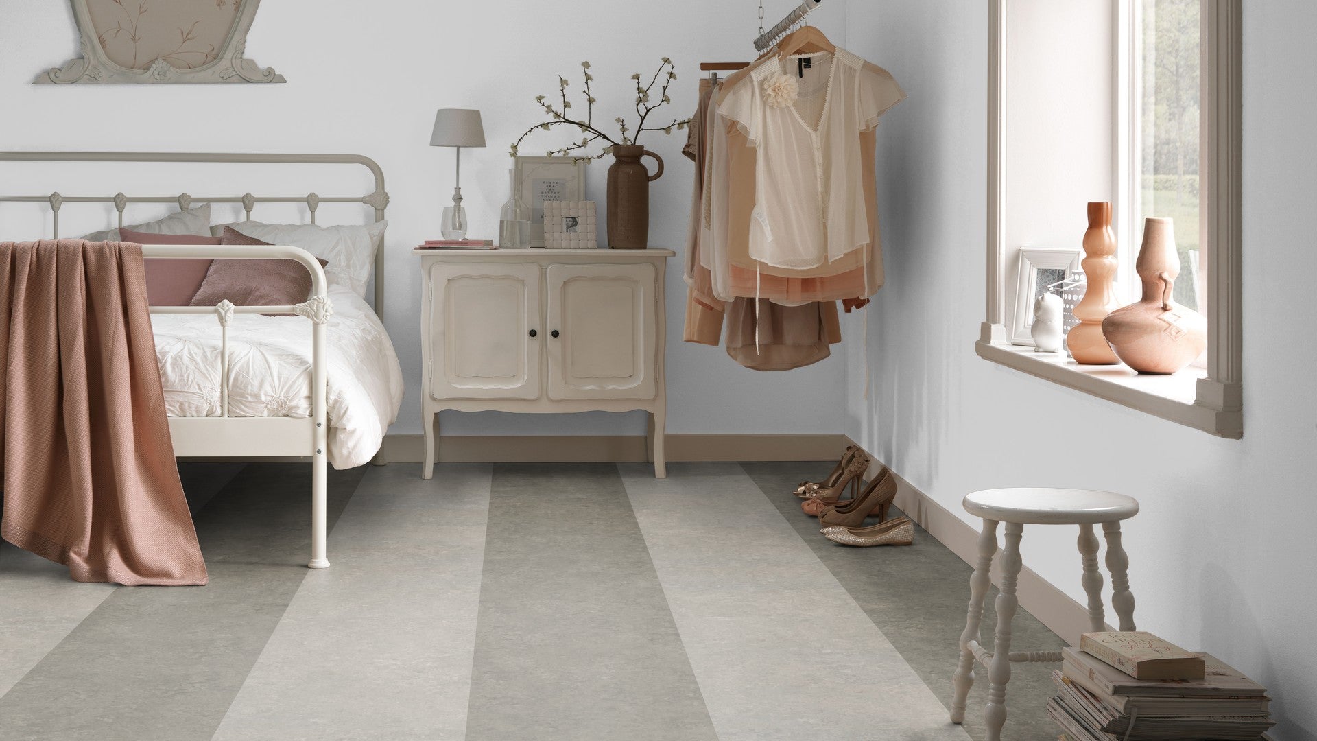 Dove Grey 621, Eiger 629