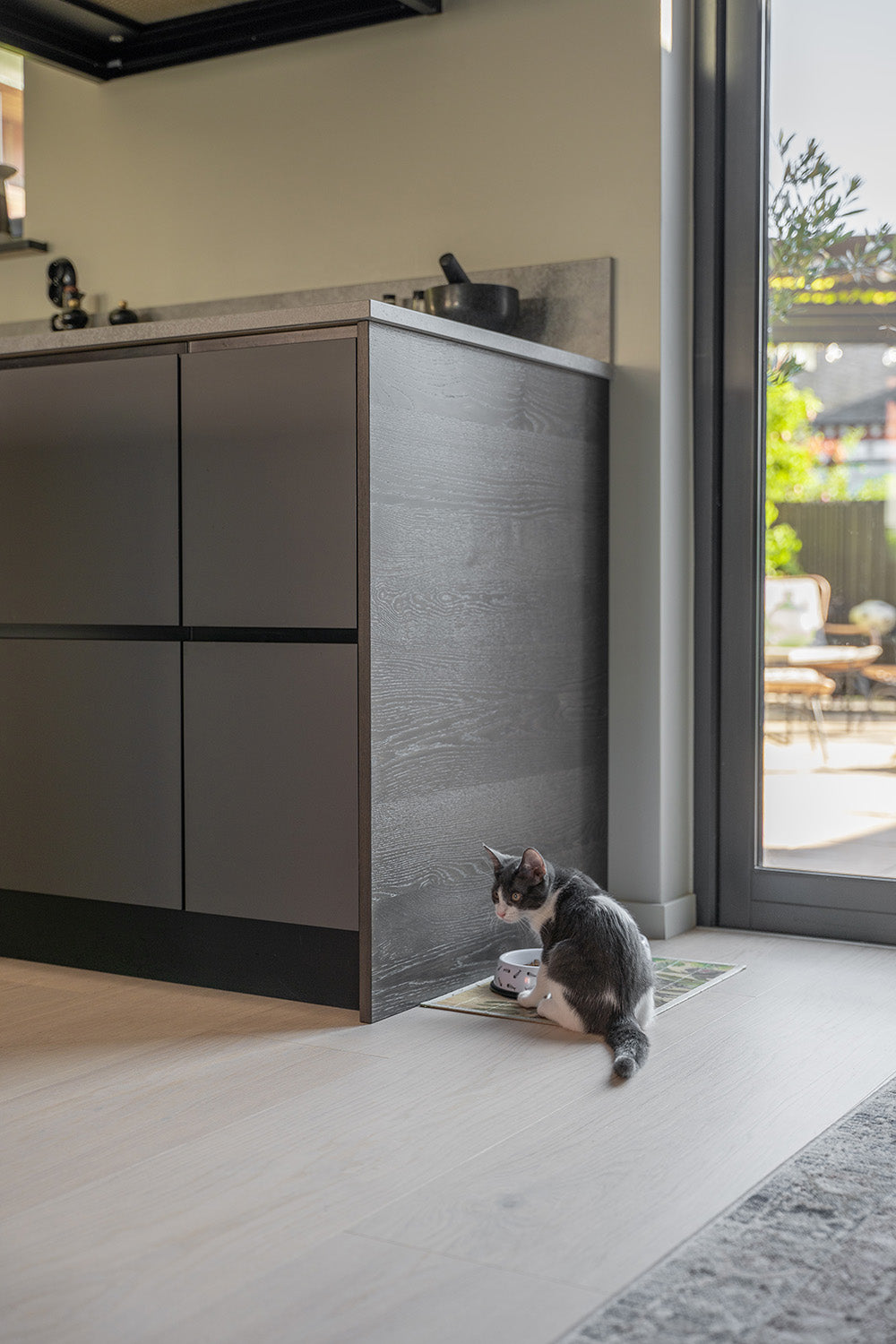 Powder White Oak XXL