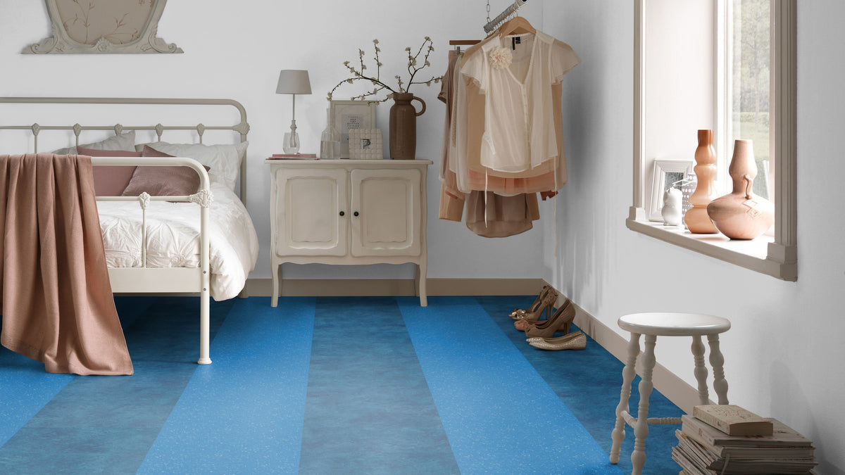 Bluebell 3656, Blue 3030