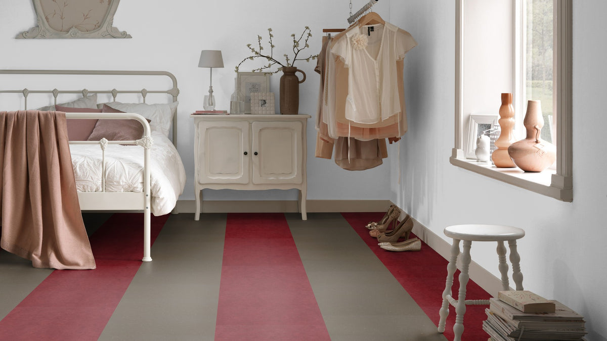 Hazelnut 3657, Burgundy 3276