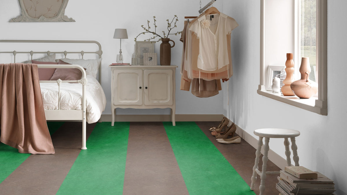 Moss 3282, Tobacco Leaf 3235