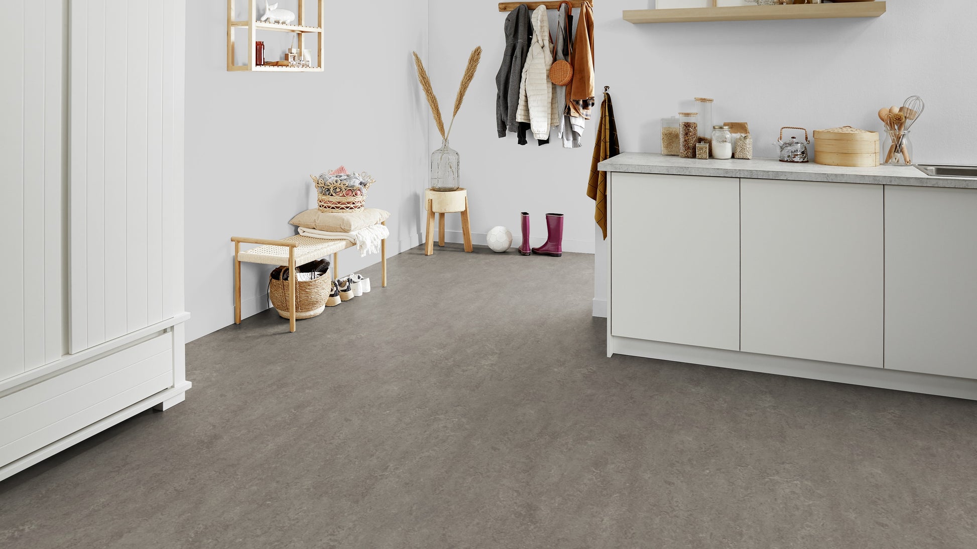 Forbo Marmoleum Modular - Glue Down Tile
