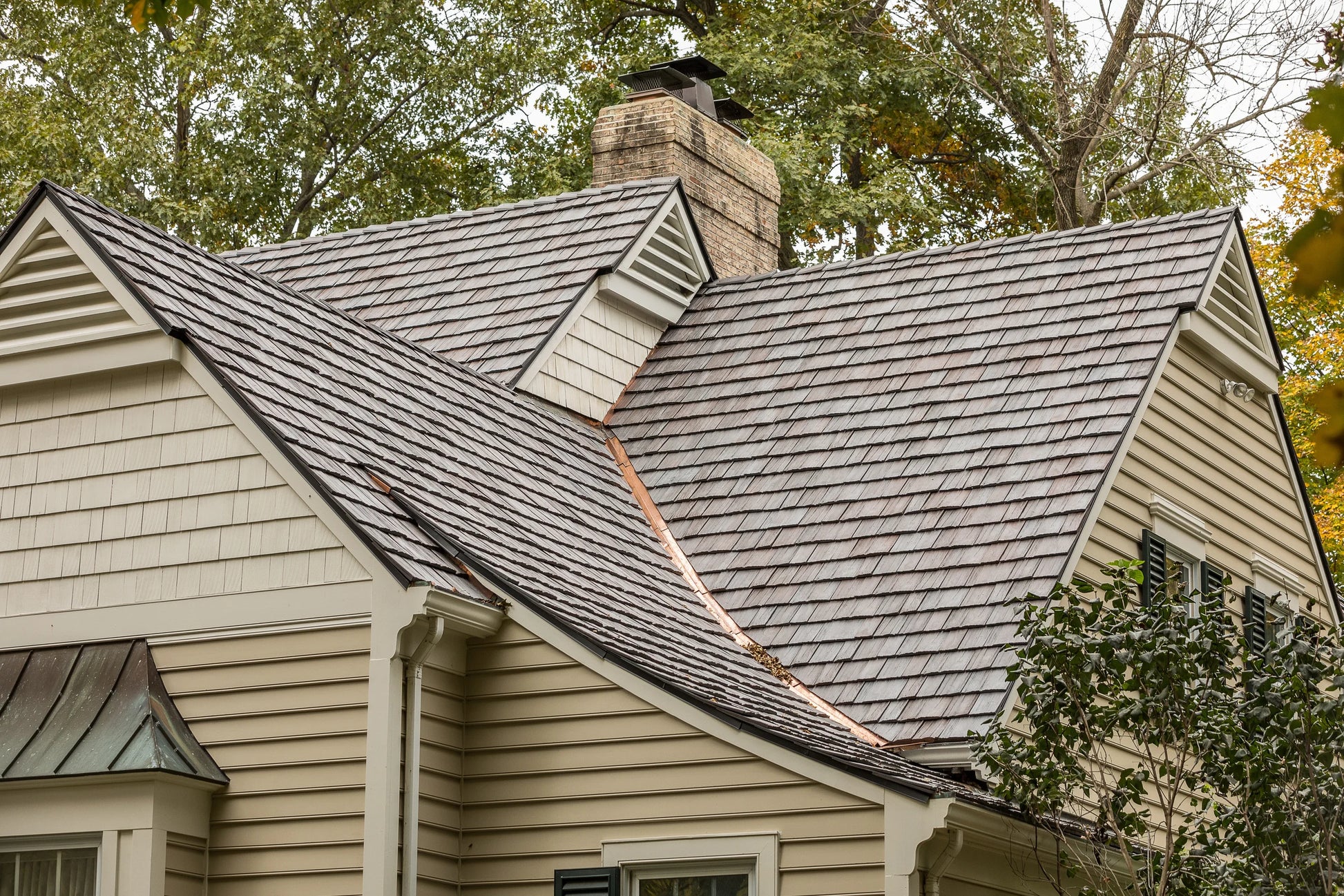 Brava - Cedar Shake Composite Roof Tiles